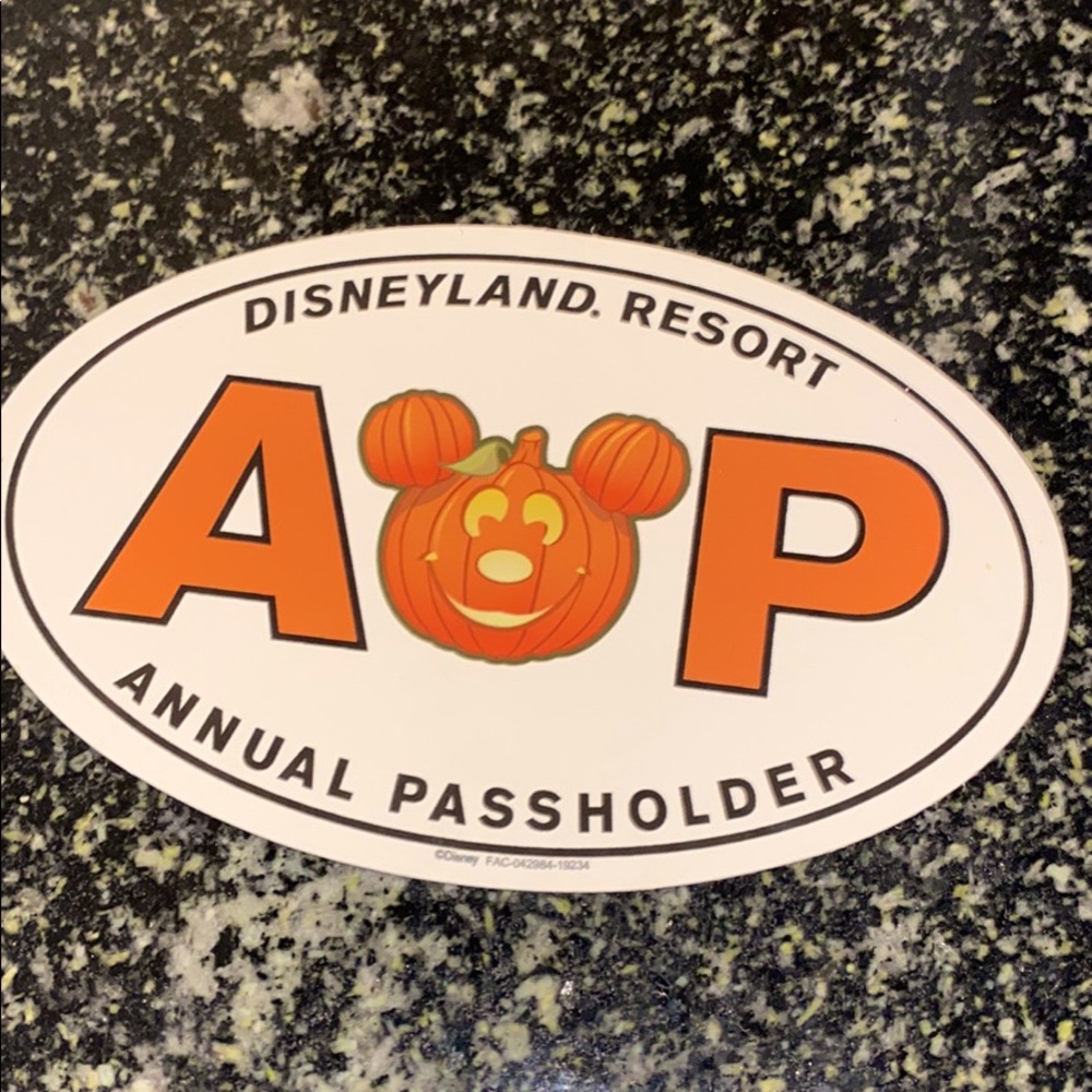 Disneyland Halloween 2019 Annual Passholder Magnet